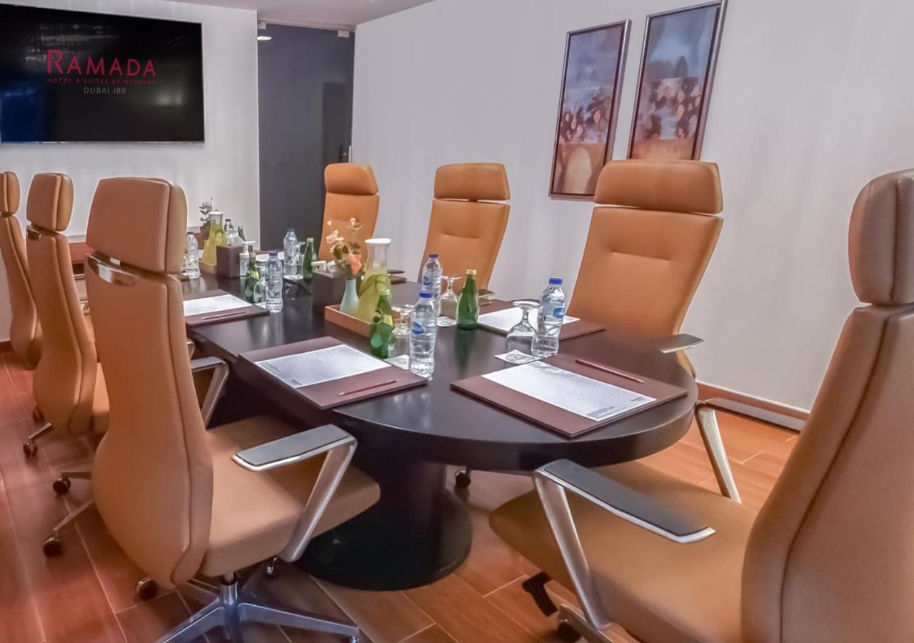 Ramada By Wyndham Downtown Apartahotel 4*
