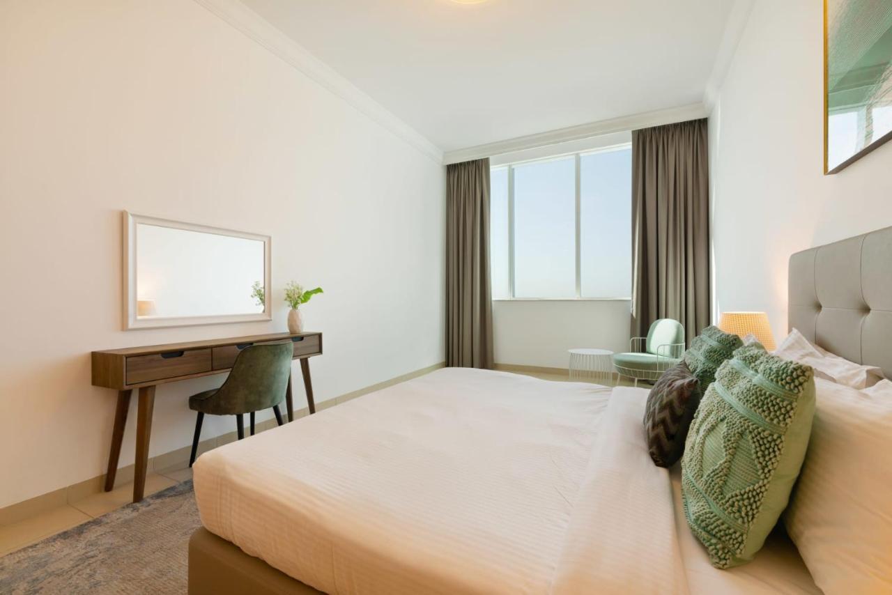 Apartamento Exquisite Dubai's Urban Living In The Centre Dubai