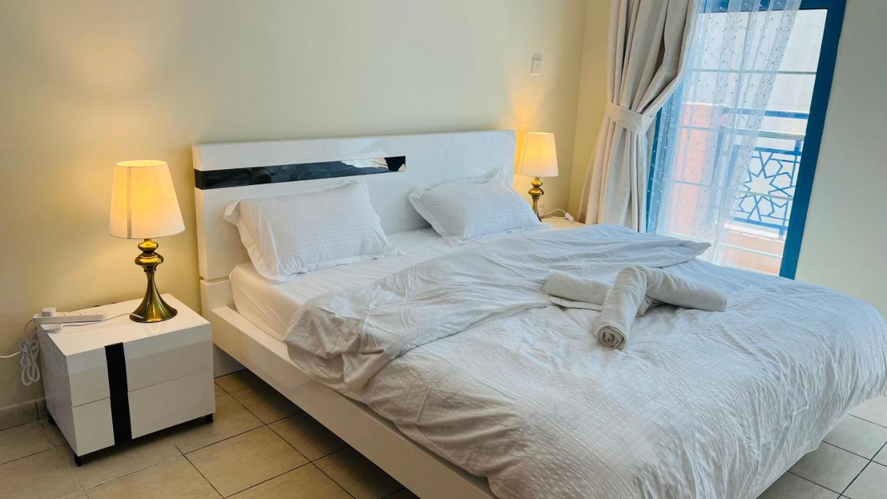 Lejlighed Newly Furnished Cozy One Bed 2 Bathroom View
