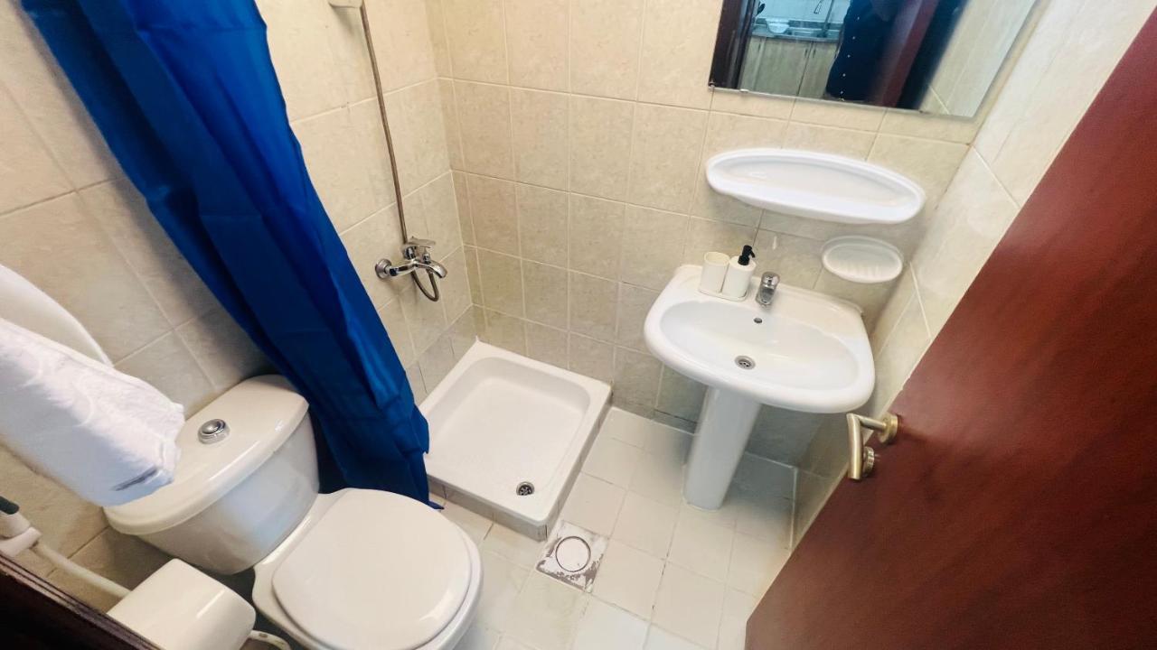 Newly Furnished Cozy One Bed 2 Bathroom View Lejlighed Dubai