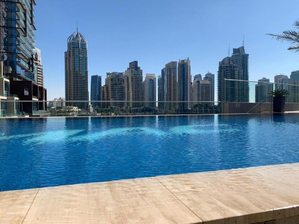 Damac Heights Tower Apartment. Podium Level - Fendi Design. Dubái