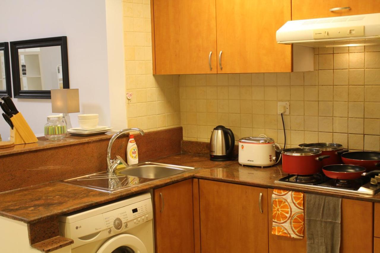 Spacious In Marina Close To Metro And Apartment