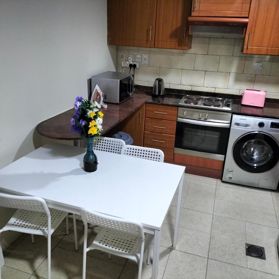 Amazing 2 Bed In Tecom 6 Pax Apartamento *