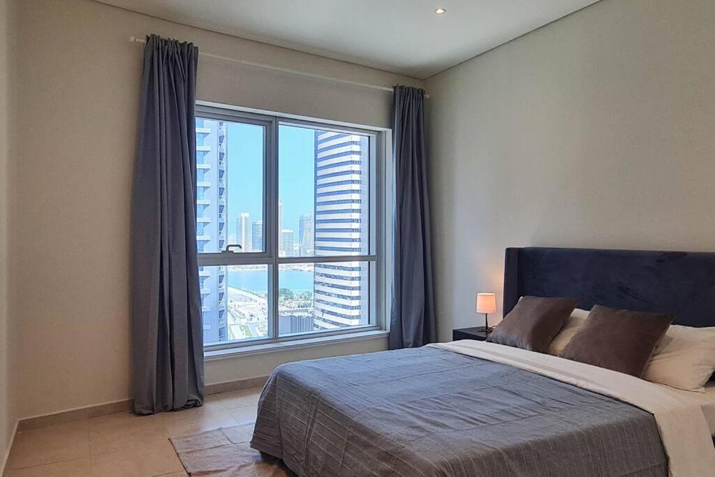 Marina Heights, 2 Bedroom Apartamento *
