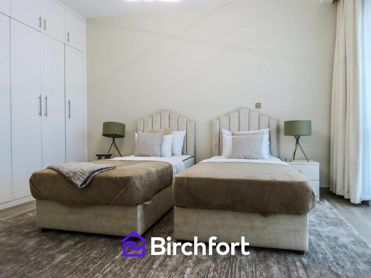 Birchfort - Newly Renovated Huge 2 Bedroom Apartment Dubai