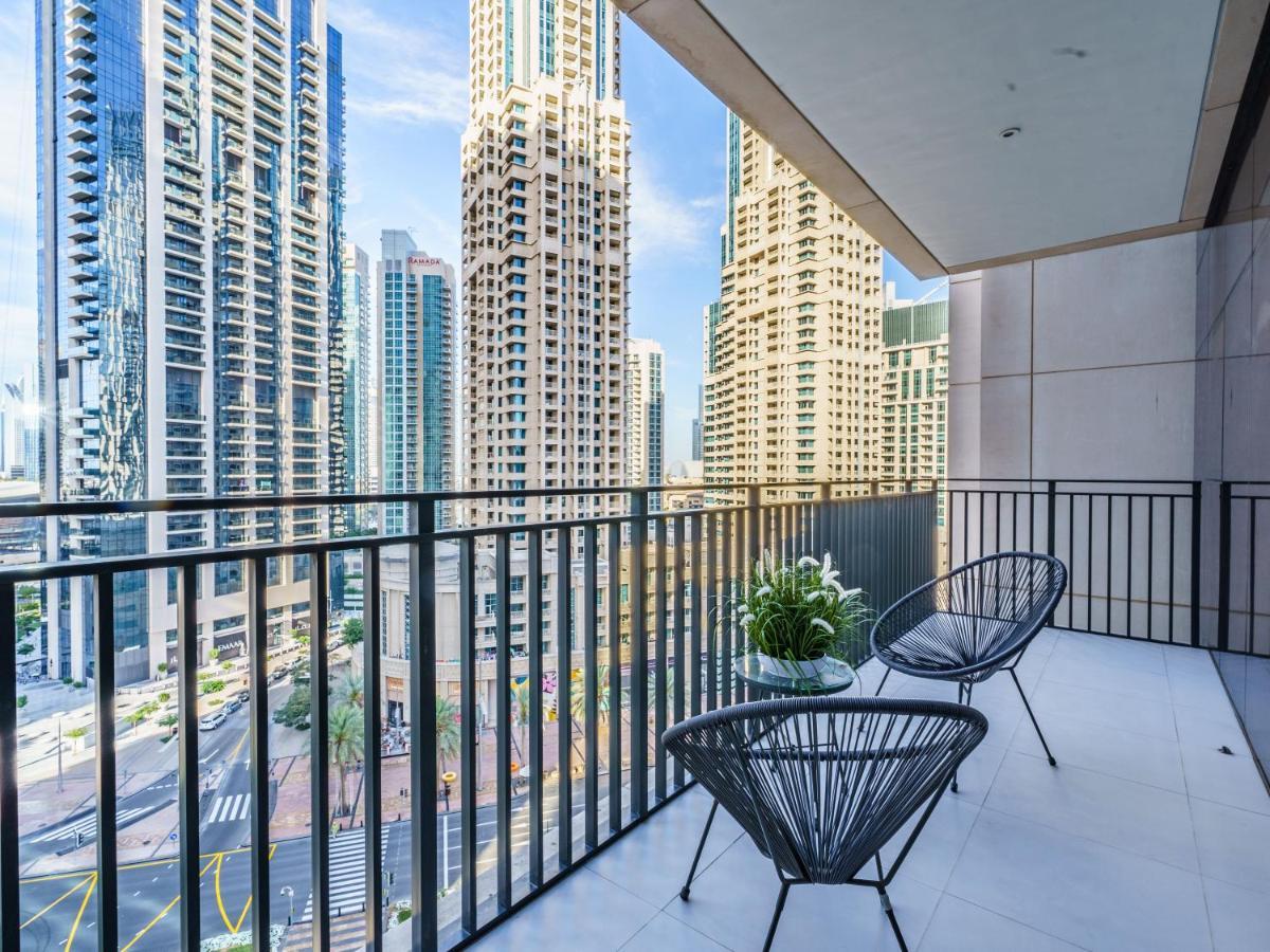 Apartment Classy 2br In Boulevard Crescent - Downtown Dubai