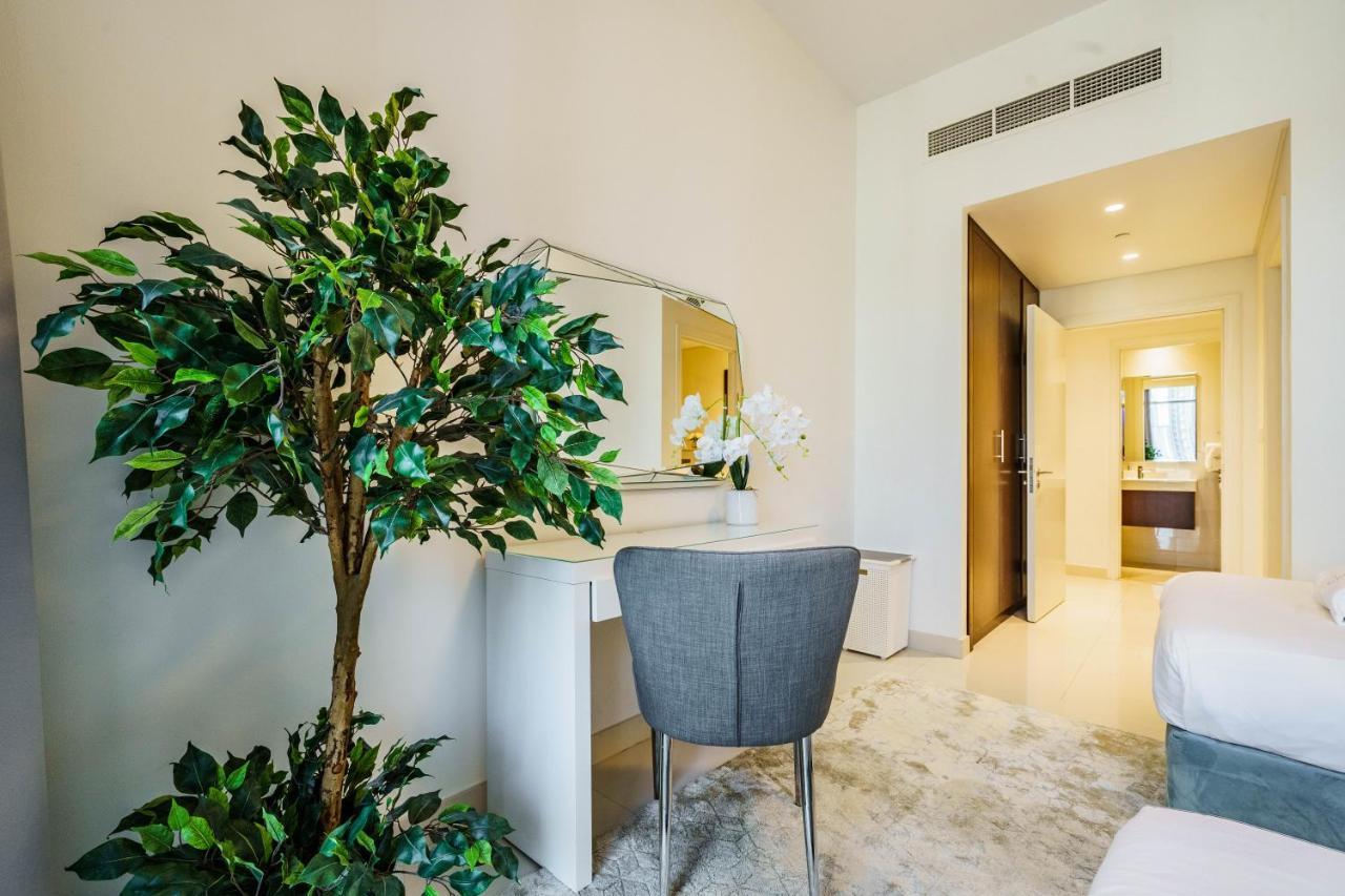 Classy 2br In Boulevard Crescent - Downtown Apartment