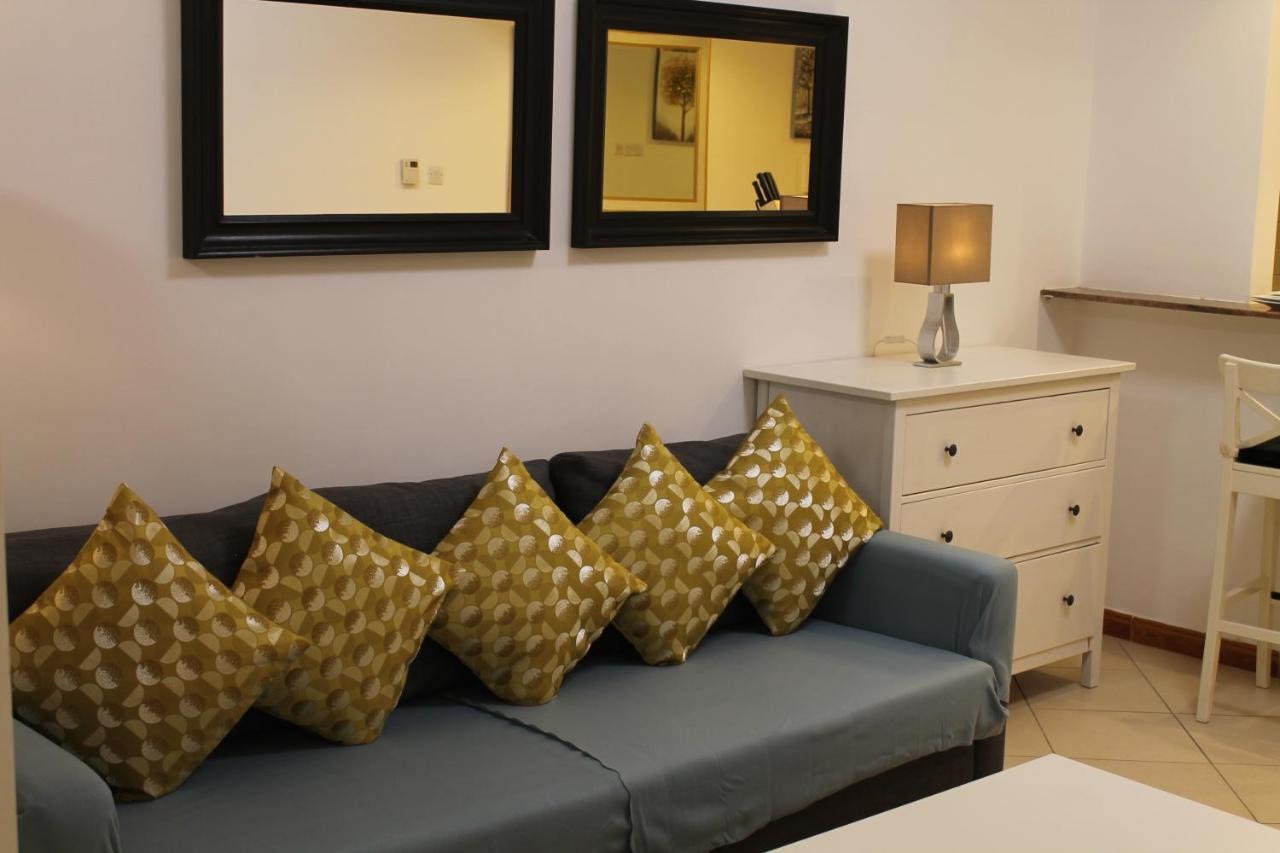 Spacious In Marina Close To Metro And Dubai
