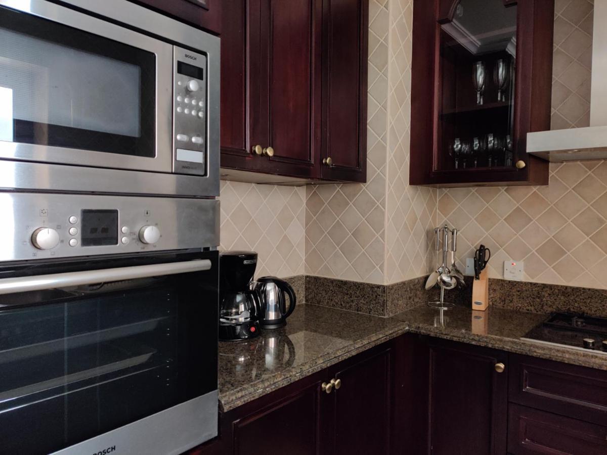 Appartement Chic 2br With Burj Khalifa View In Souk Al Bahar *