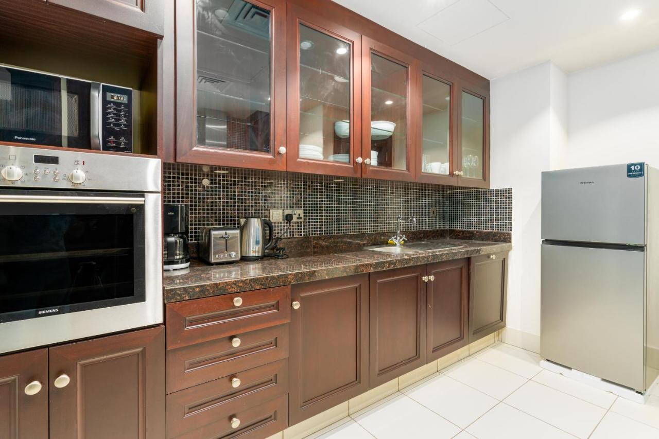 Burjside Rehan Retreat-1br Near Mall Dubai