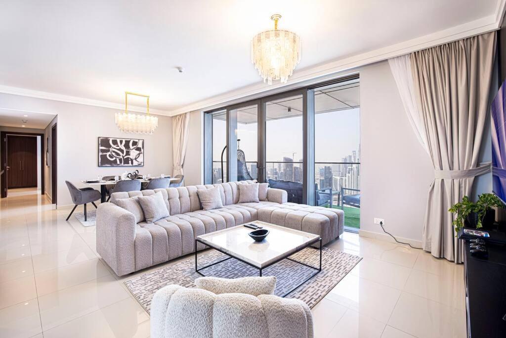 Lejlighed Magnificent Brand New Lux 3br Burj & Fountain View *