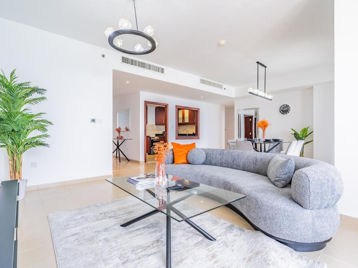 Lägenhet Spacious 2br - Eye & Sea View - Jbr