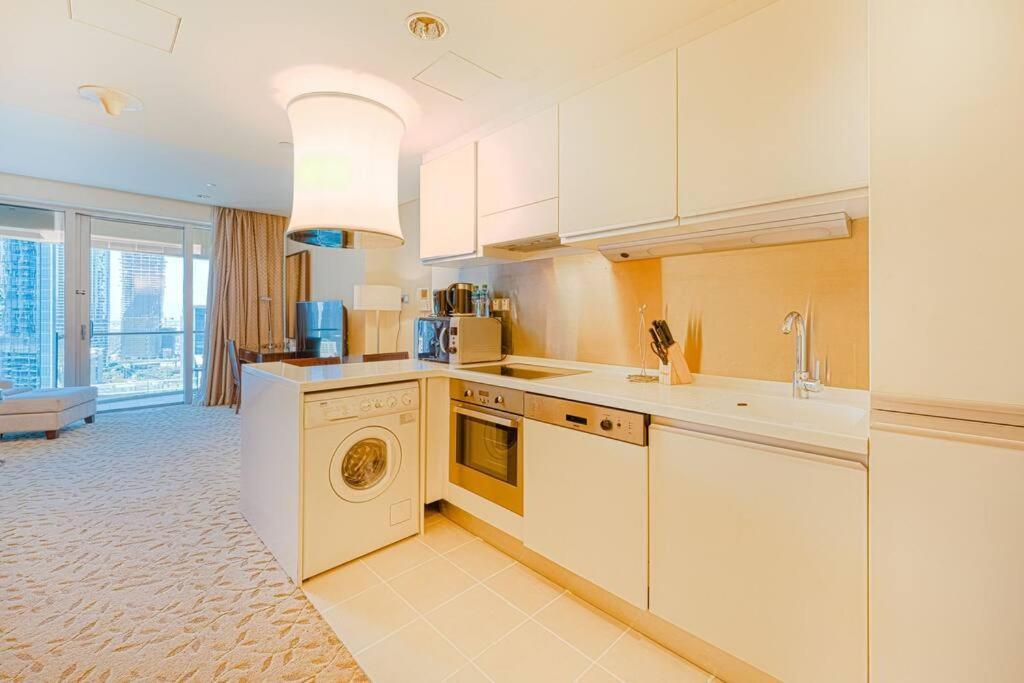 Apartment Classy At The Address Mall Dubai