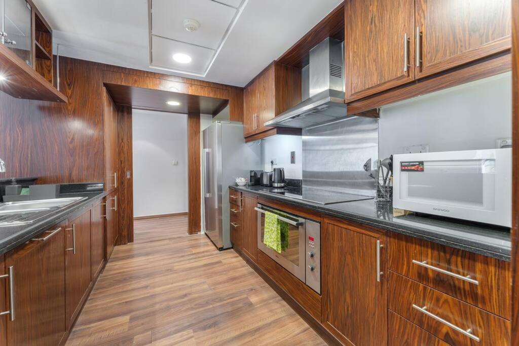 Majestic Duplex With Burj Khalifa View In Downtown Apartamento Dubái