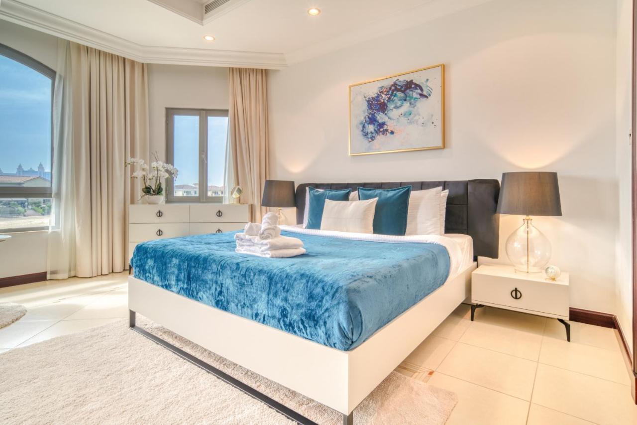 Frond E Villa, Palm Jumeirah - Mint * Dubái