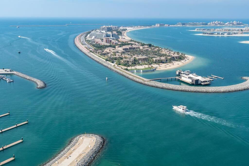 Vogue Beachfront - Palm Views & Private Apartamento