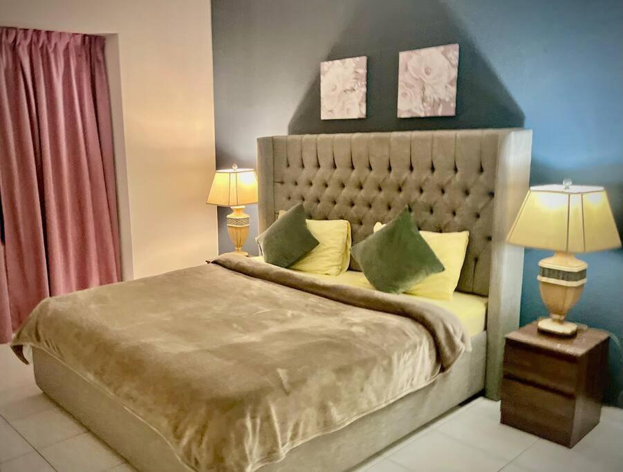 Chic 3 Bedroom Apartamento *