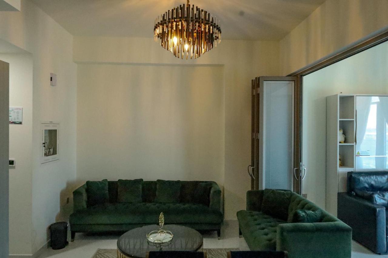 Luxury 1 Bedroom In Miraclz Tower By Danube Properties Apartment Dubai