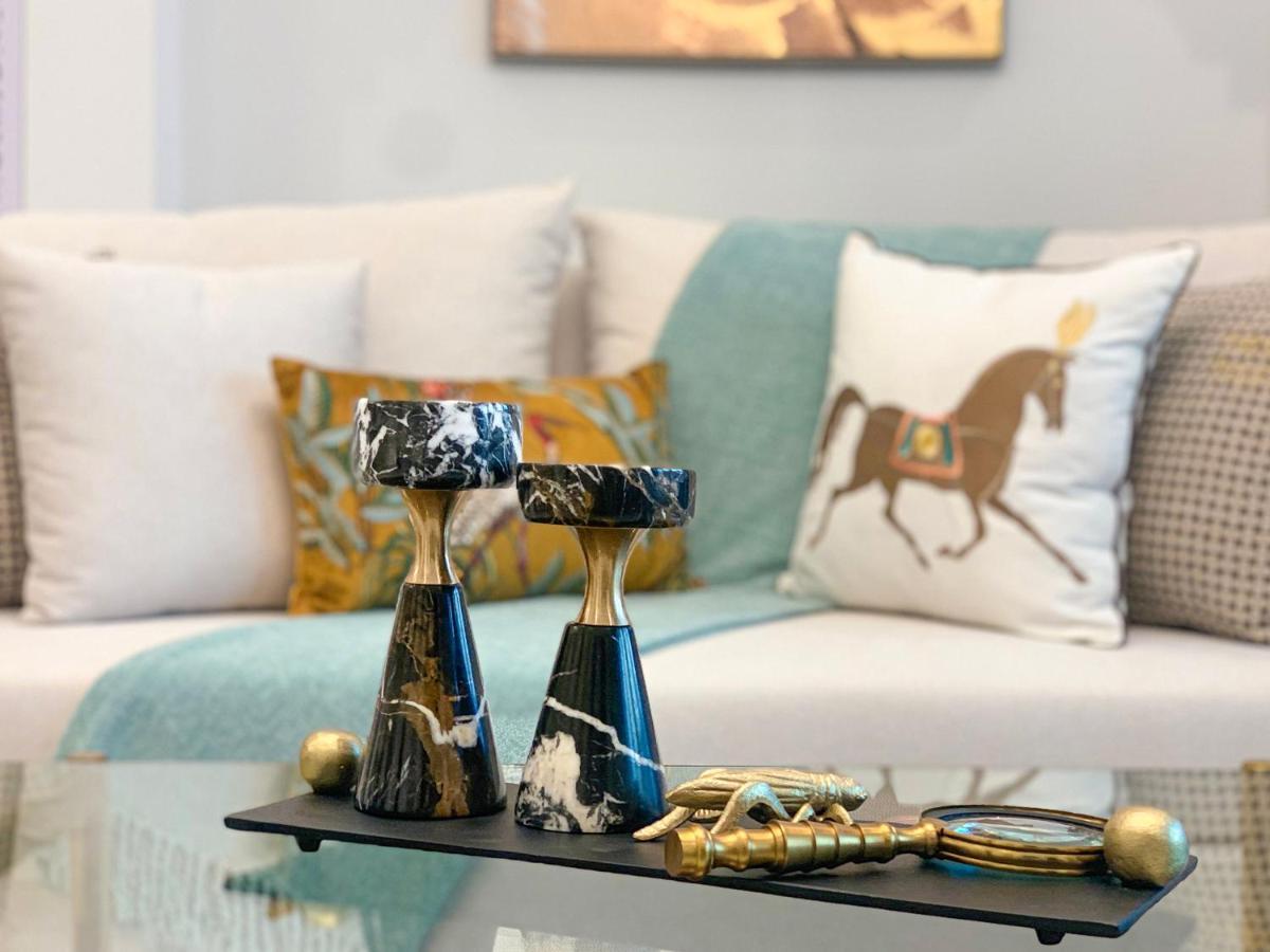 Luxurious 1 Bed -connected To Mall *