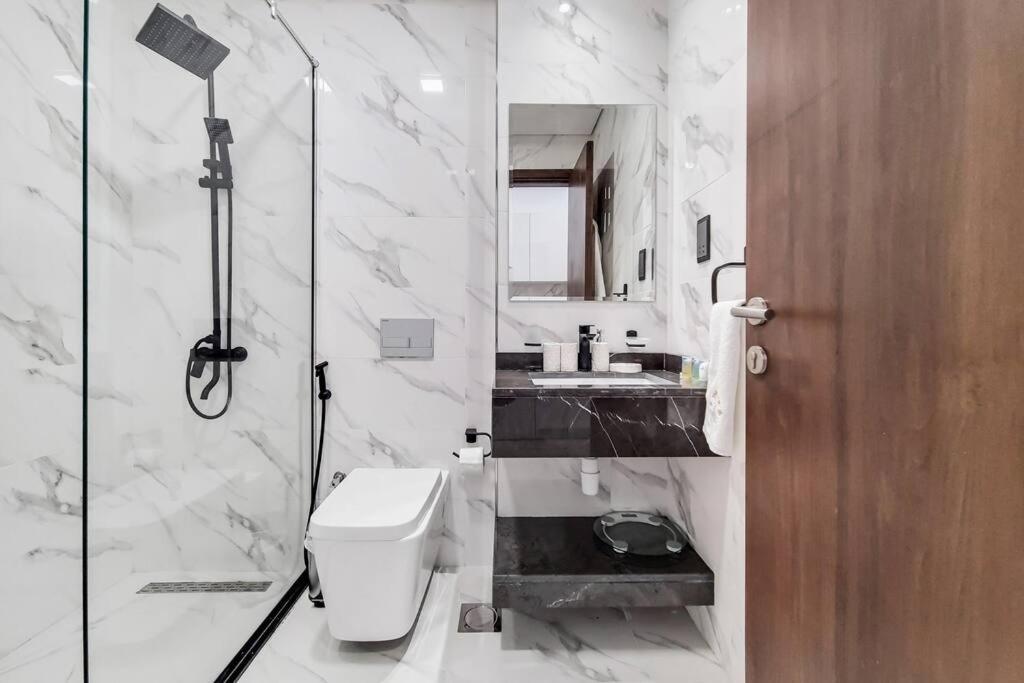 Holiday home Stylish Brand New Studio In Pantheon Elysee 2 In The Heart Of Jvc Dubai