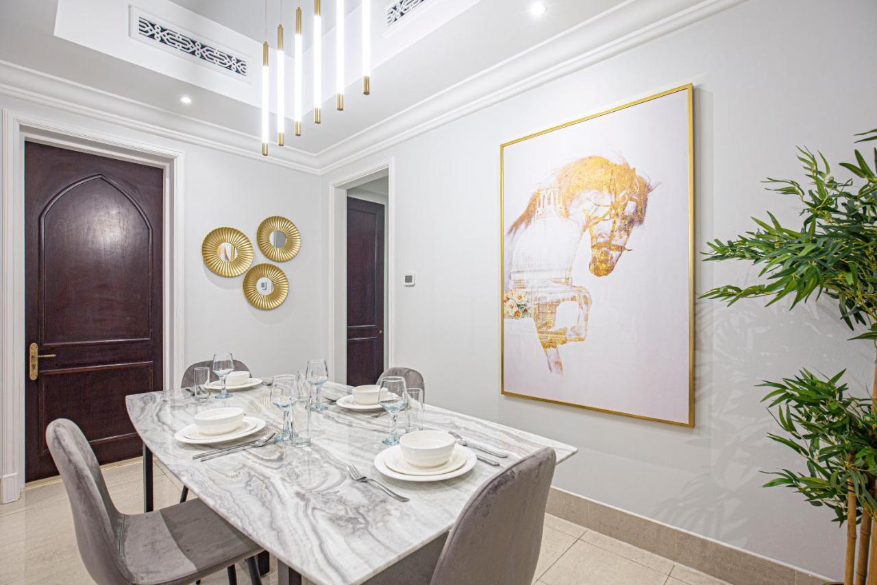 Luxurious 1 Bed -connected To Mall Appartement *