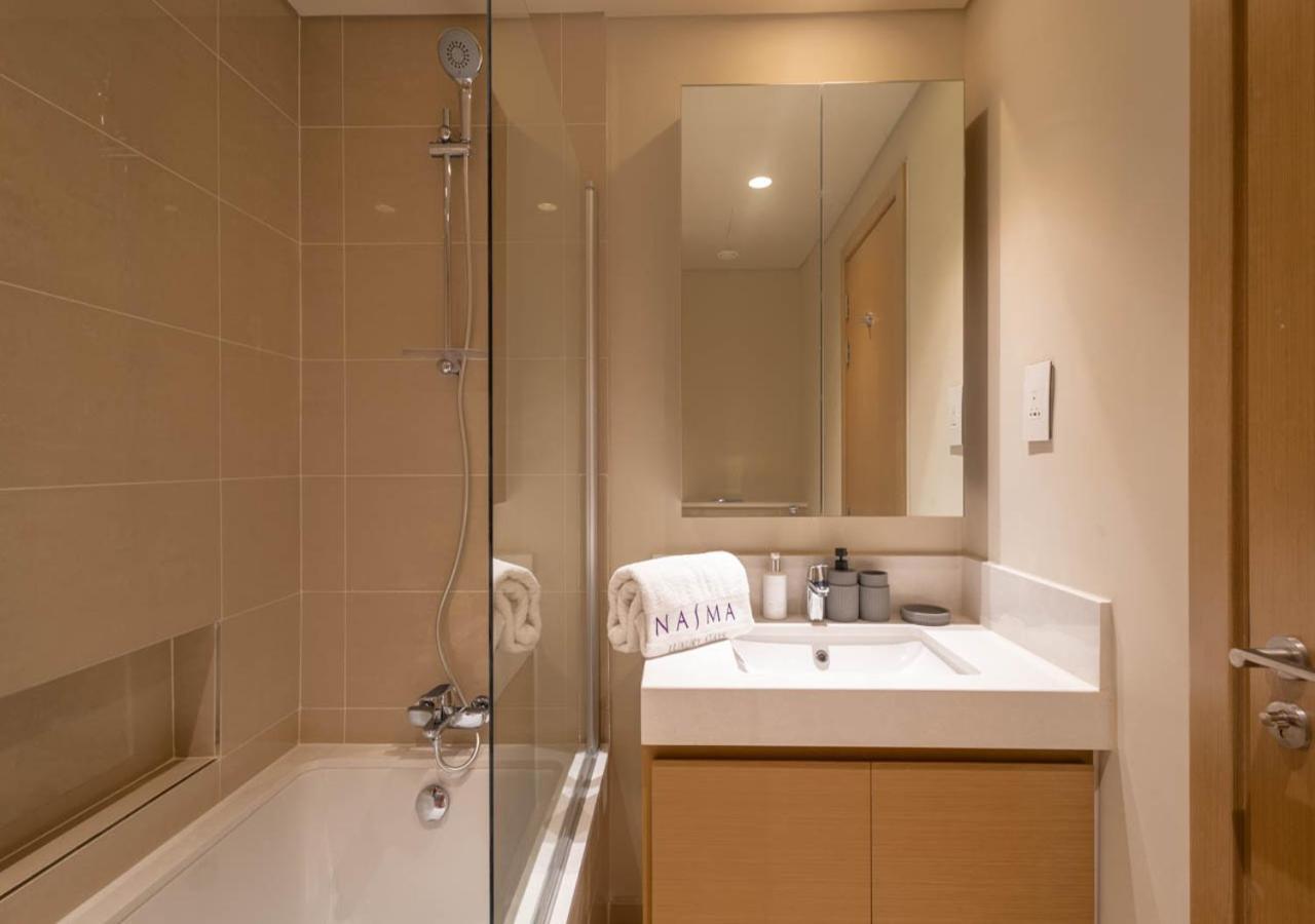 Nasma Luxury - Harbour Gate Tower 1 Dubái