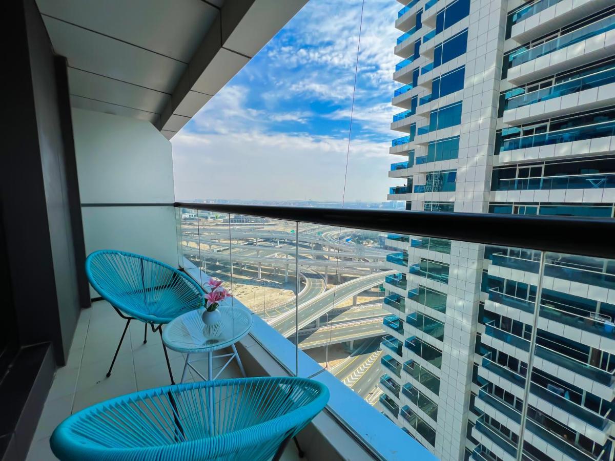 Apartamento Charming 1br With Stunning Sea&marina Views