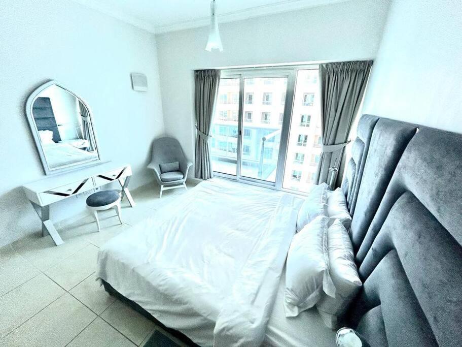Brand New Marina Opal Huge 1br * Dubái