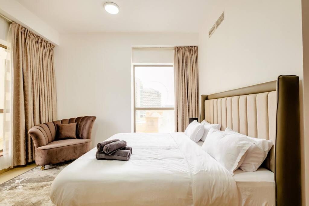 Gasthof Leen Homes-jbr -spacious 4 Bedroom