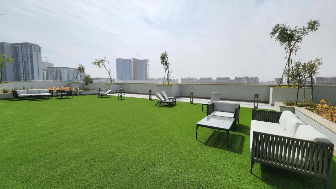 By Latinem Luxury 1br Cvr B3202 Near Burj Khalifa Apartemen *