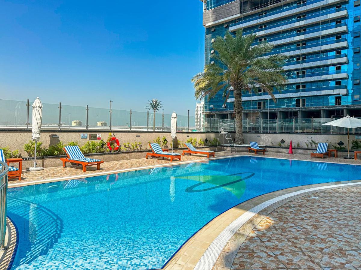 Higuests - Superb Views From 2br In Jlt Lägenhet *