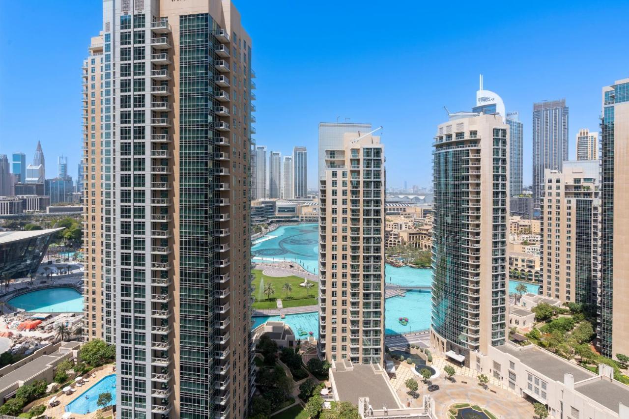 Downtown Dubai, Luxury 2 Bed 2 Bath - Pool, Gym, Aircon, Parking - Views Of The Fountain & Burj Khalifa Dubai