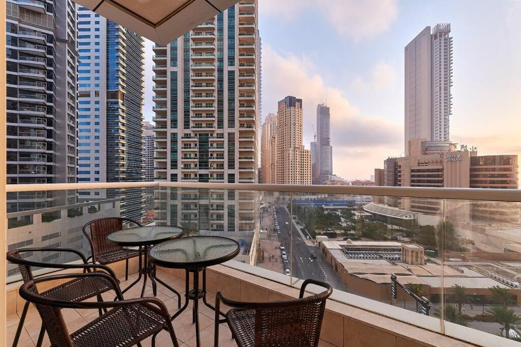 Beautiful 1br At Botanica Tower With Sunset View Marina