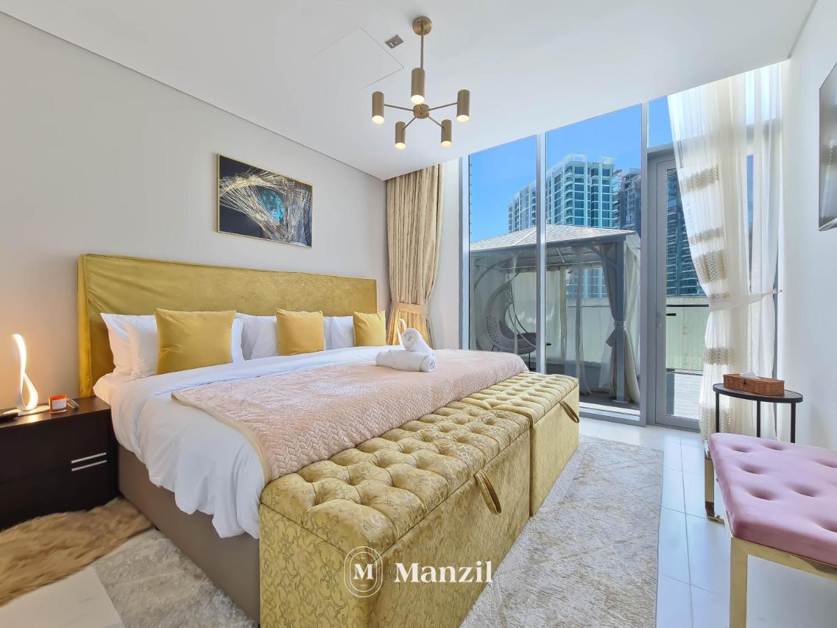 Stylish Waterfront 1 Bedroom W Pvt Near Downtown Appartement Dubaï