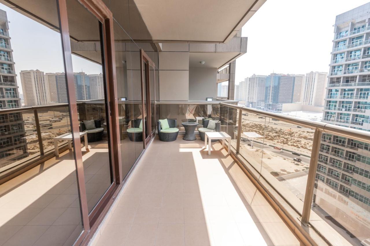 Apartamento Residences At Elite Sports City Dubái