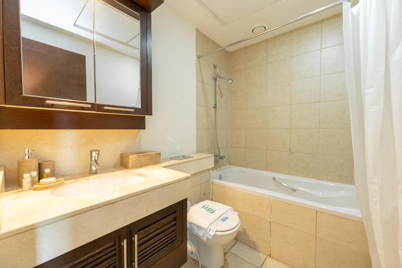 Fam Living - The Residences Tower - Burj Khalifa & Fountain Views Dubái