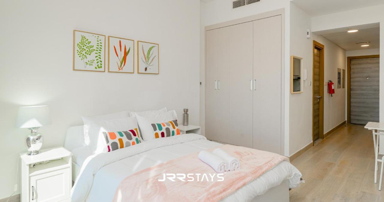 Contemporary Studio In Jvc - Panoramic City Views Dubai