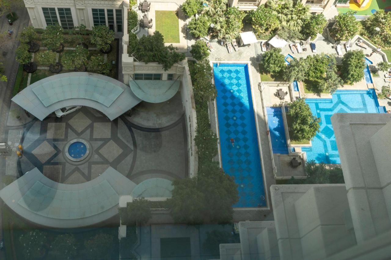 Downtown Dubai, Luxury 2 Bed 2 Bath - Pool, Gym, Aircon, Parking - Views Of The Fountain & Burj Khalifa Dubai