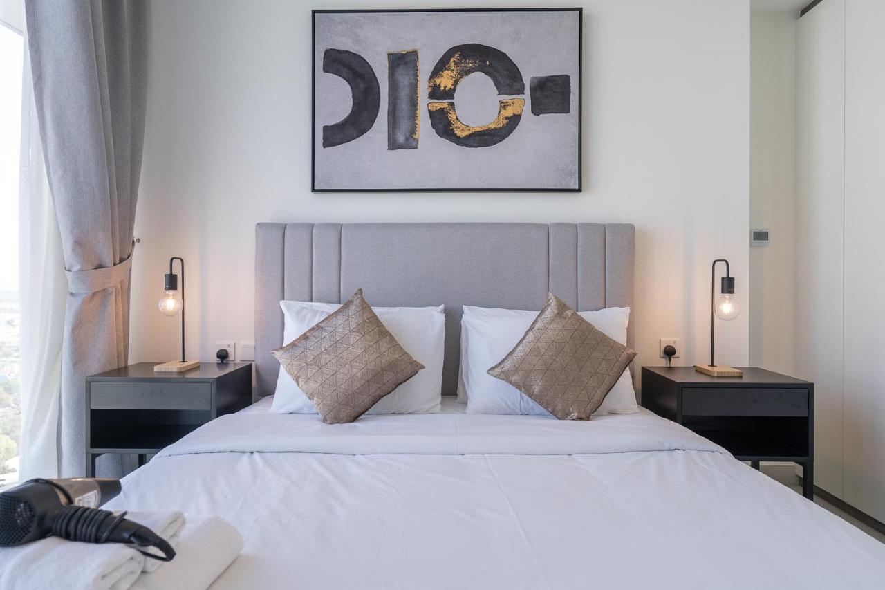 2bedroom Upsacale Near Metro Stn & Zabeel Park * Dubái