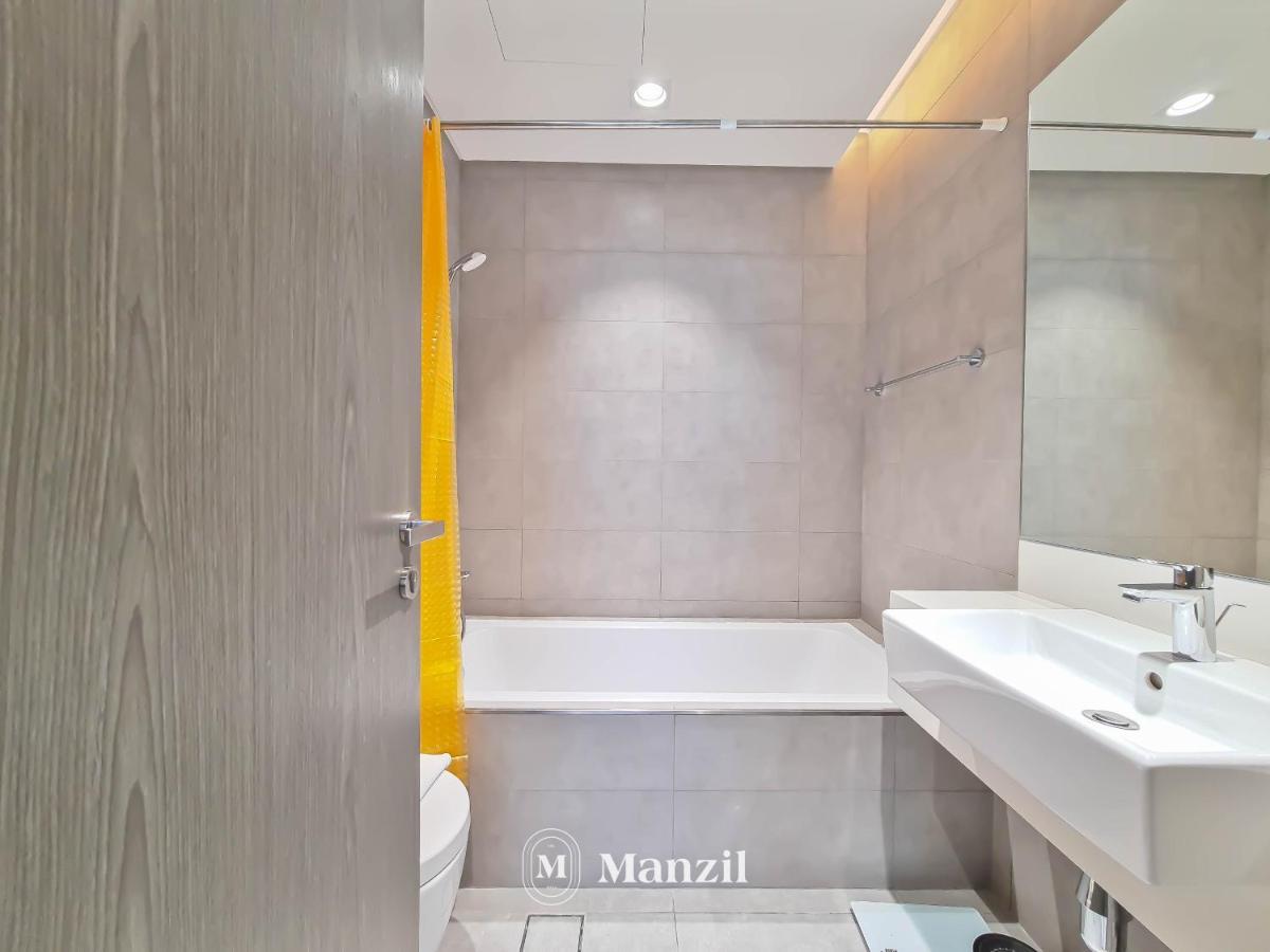 Appartement Stylish Waterfront 1 Bedroom W Pvt Near Downtown Dubaï