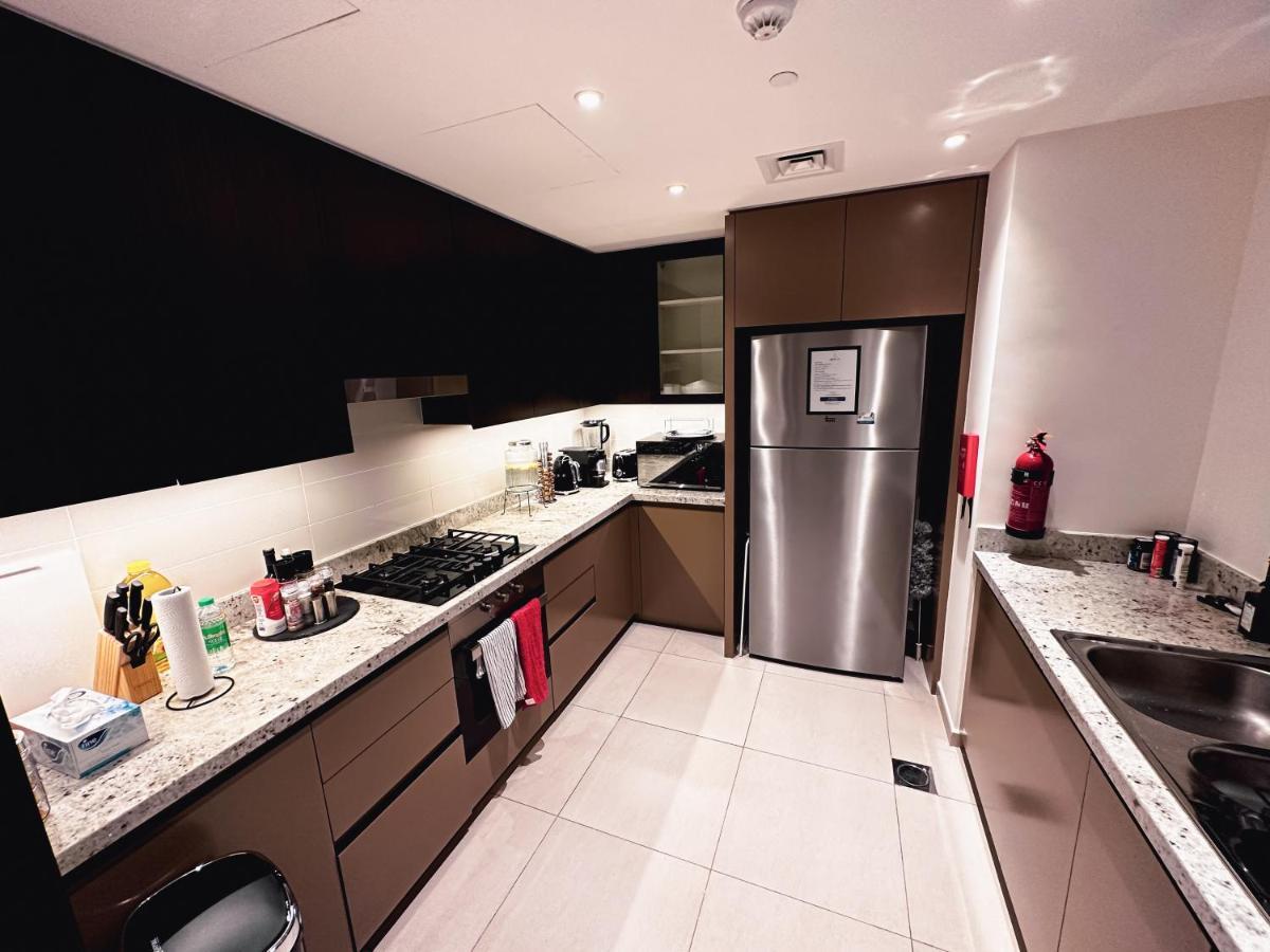 Ultimate / Downtown / 3 Beds / Upscale Luxury / Fantastic Finishing / New Building * Dubai