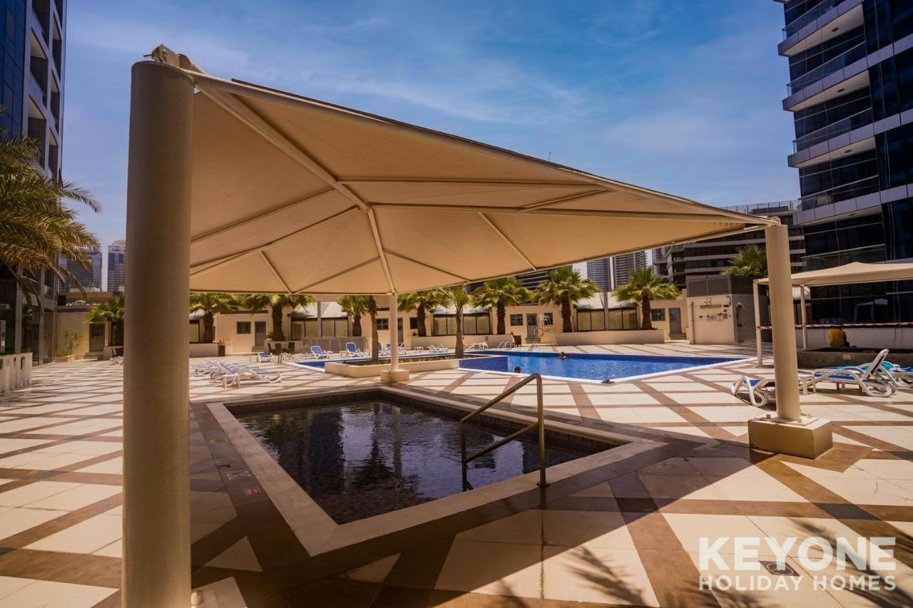 Contemporary Two Bedroom With Full Marina View Apartamento