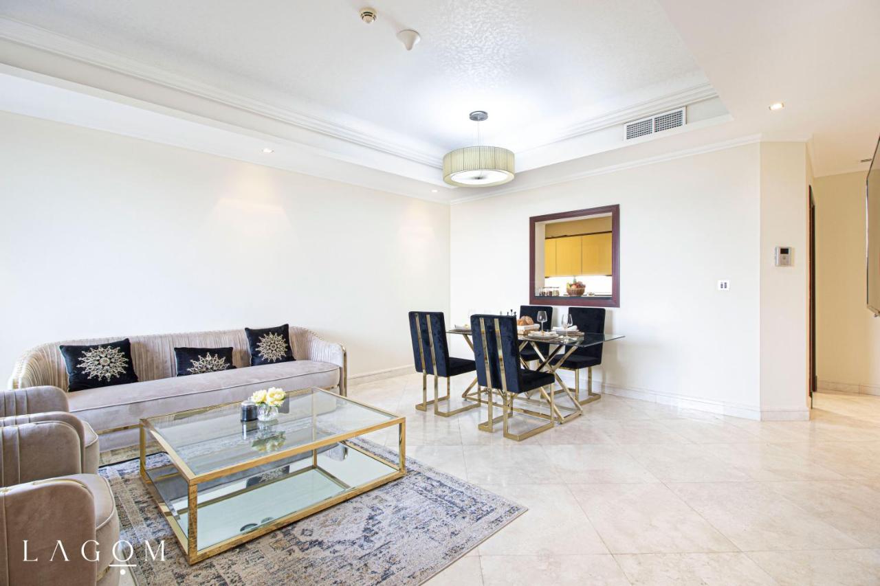 Symphony Of The Palms By Lagom With Private And Pool Access Appartement Dubaï