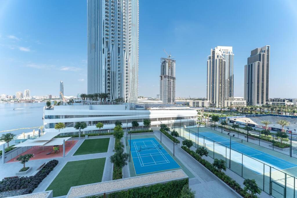 Vogue Waterfront Living - The Grand Creek Harbour Appartement