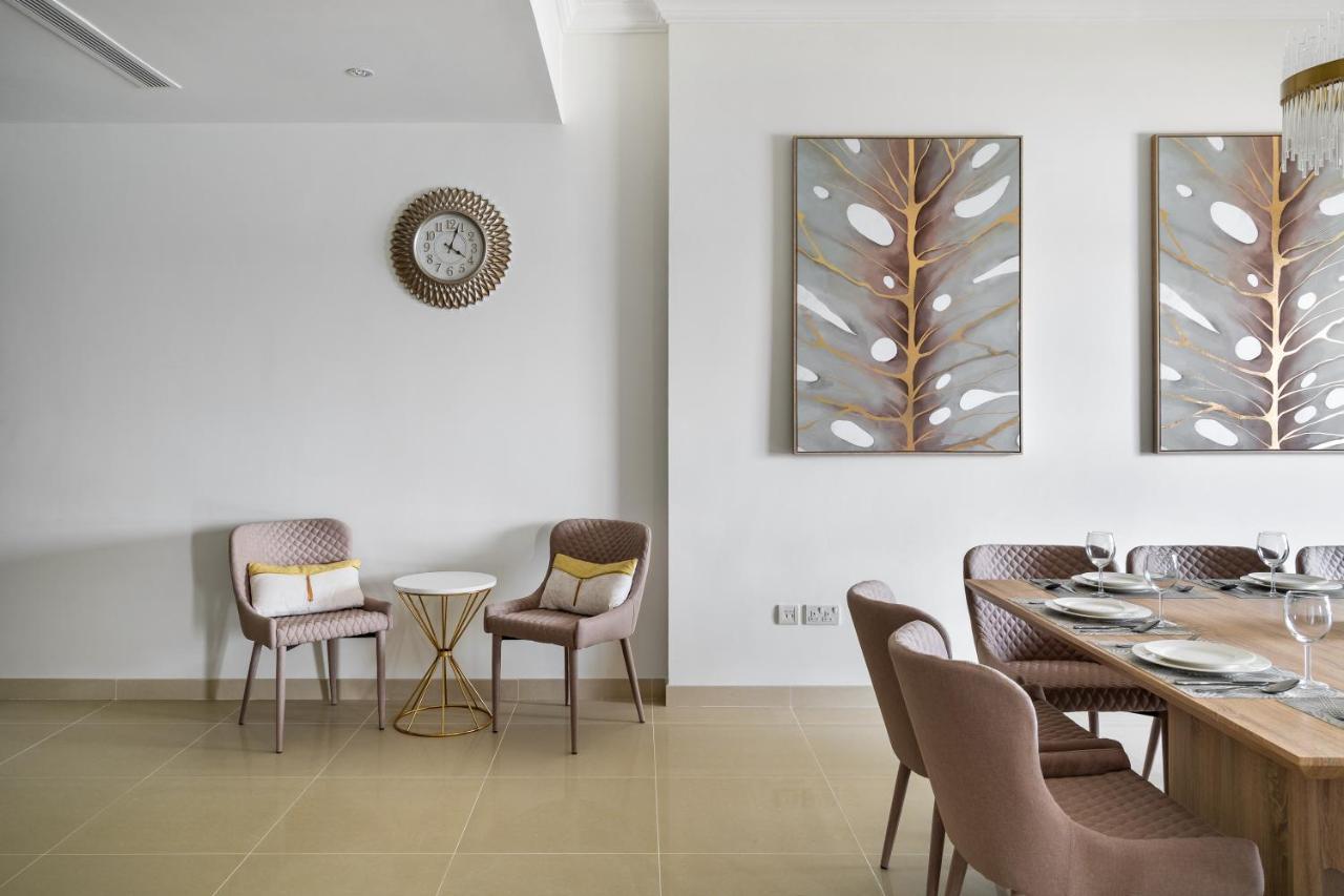 Simply Comfort In Sarai Palm Jumeirah Apartemen Dubai