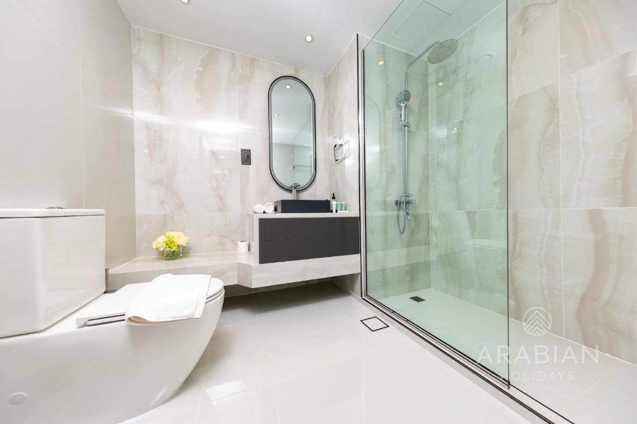 Bright And Cosy 2brmaids With Sea View And Riva Club Access Apartemen