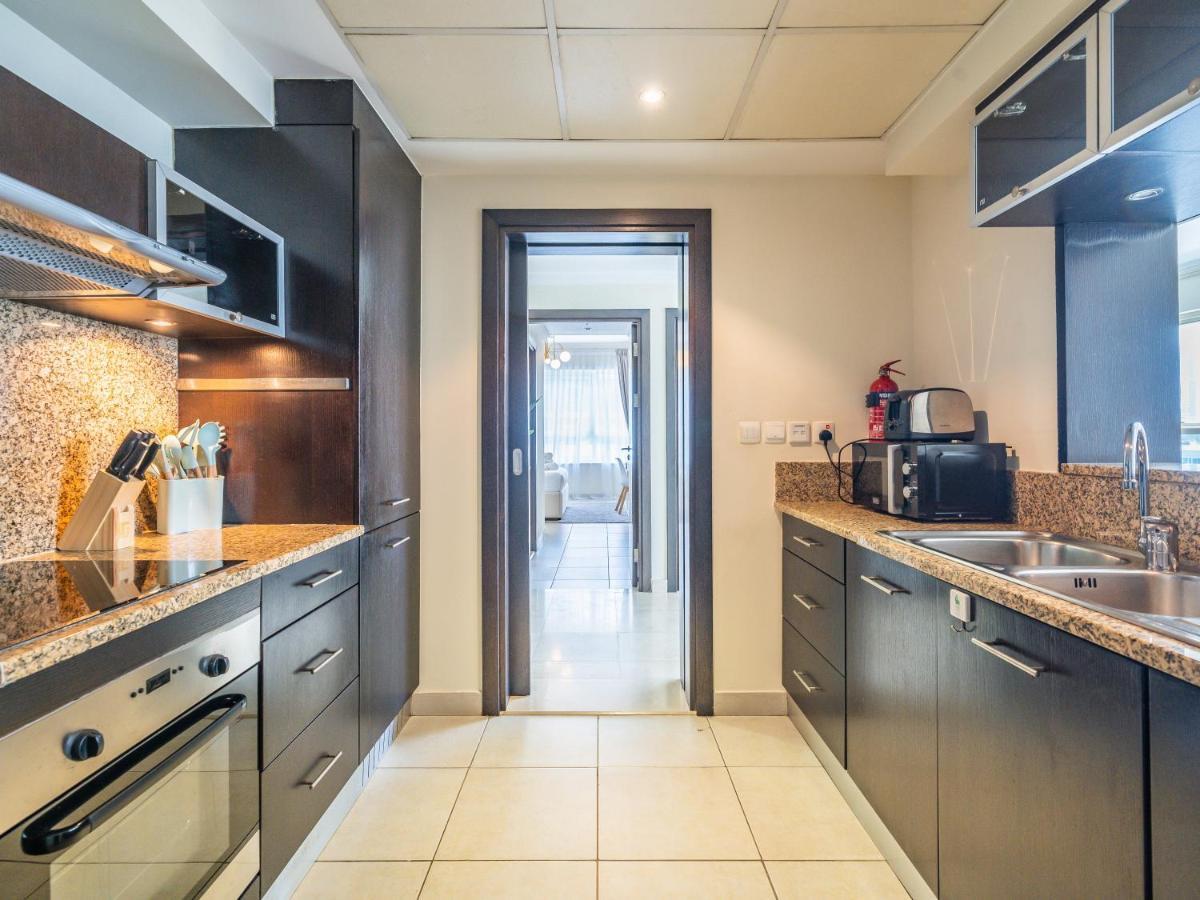 Magnificent 2 Bedroom With Balcony - Marina Appartement Dubaï