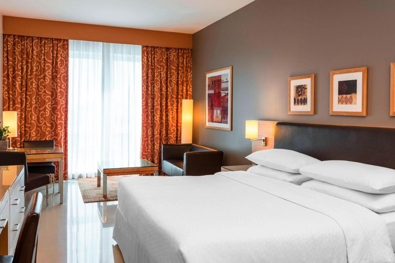 Hotel Four Points By Sheraton Bur