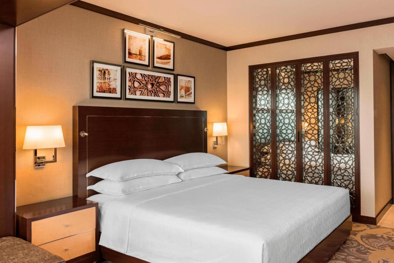 Hotel Sheraton Creek & Towers Dubái