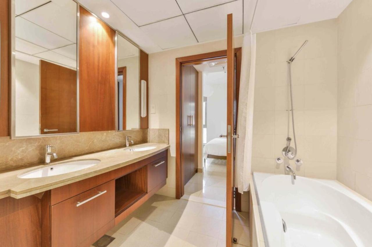 Lägenhet Residences At Standpoint, Downtown Dubai